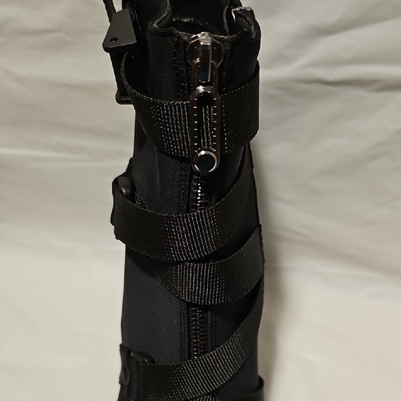 Chic Black Lace-Up Women's Boots - Picture 5 of 10